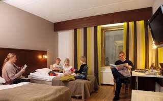 Отель Finlandia Hotel Kurikka Курикка Стандартный двухместный номер с 2 отдельными кроватями-2